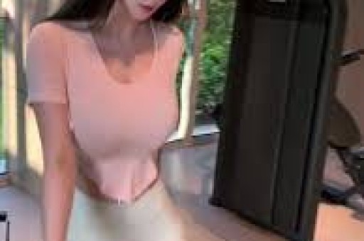 胡兵薛佳凝粉红女郎20年后同框一个脸僵全是褶一个白胡子发嗲